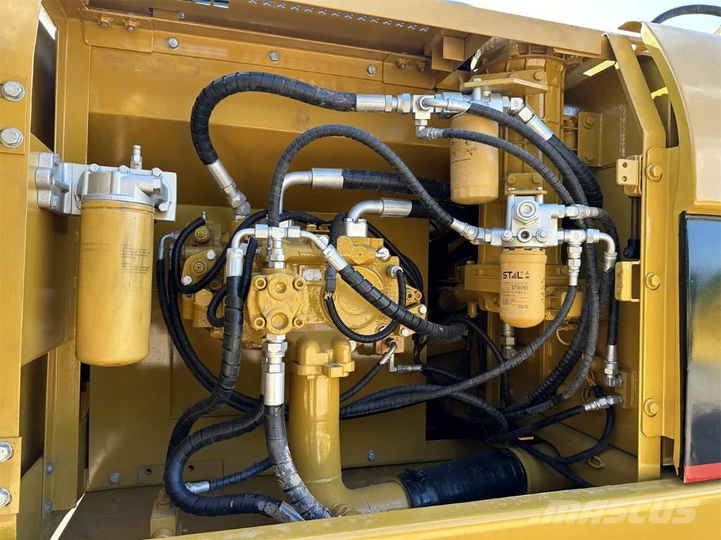 CAT 325 C Pelle sur chenilles