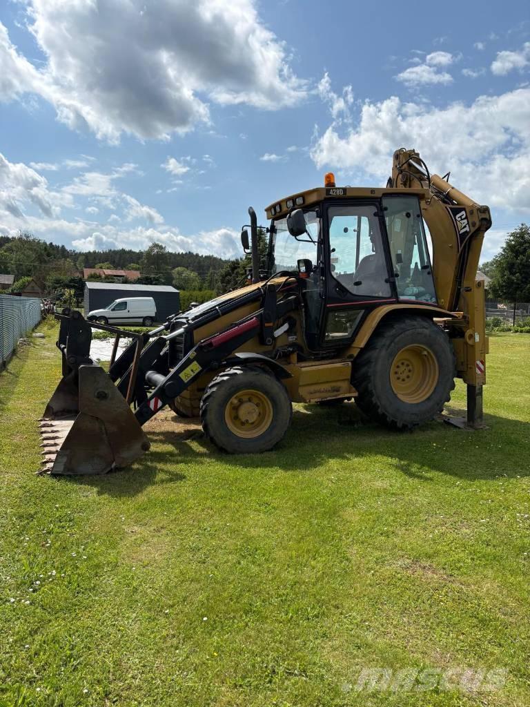 CAT 428 D 4x4 Tractopelle