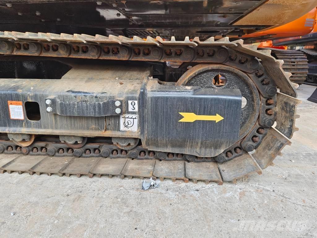 Sany SY 135 C Pelle sur chenilles