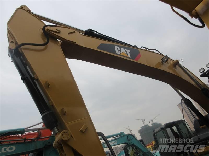 CAT 320 D L Pelle sur chenilles