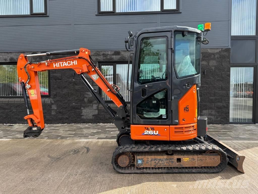 Hitachi ZX 26 U-6 Mini pelle < 7t