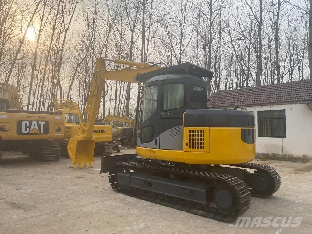 Komatsu PC128US Pelle sur chenilles