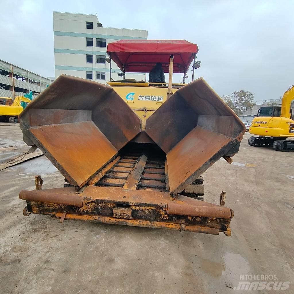 Dynapac F 141 C Finisseur