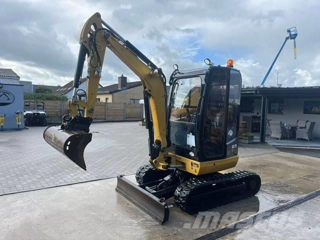 CAT 302.7 D CR Mini pelle < 7t