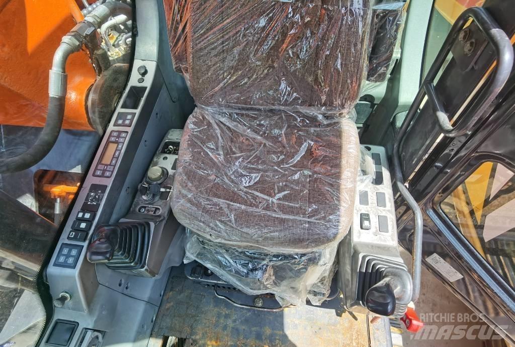 Doosan DX 225 LC Pelle sur chenilles