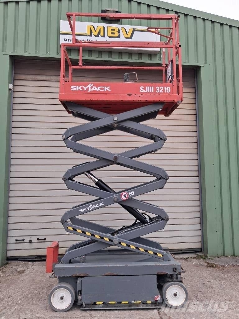 SkyJack SJ III 3219 Nacelle ciseaux