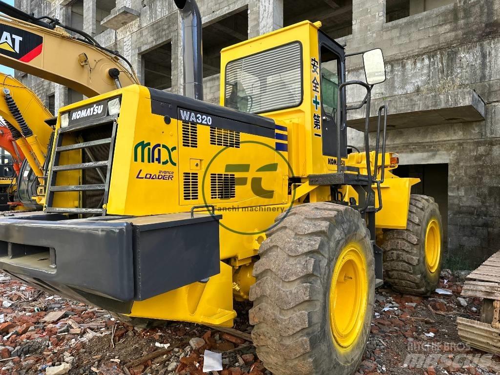 Komatsu WA 320 Chargeuse sur pneus