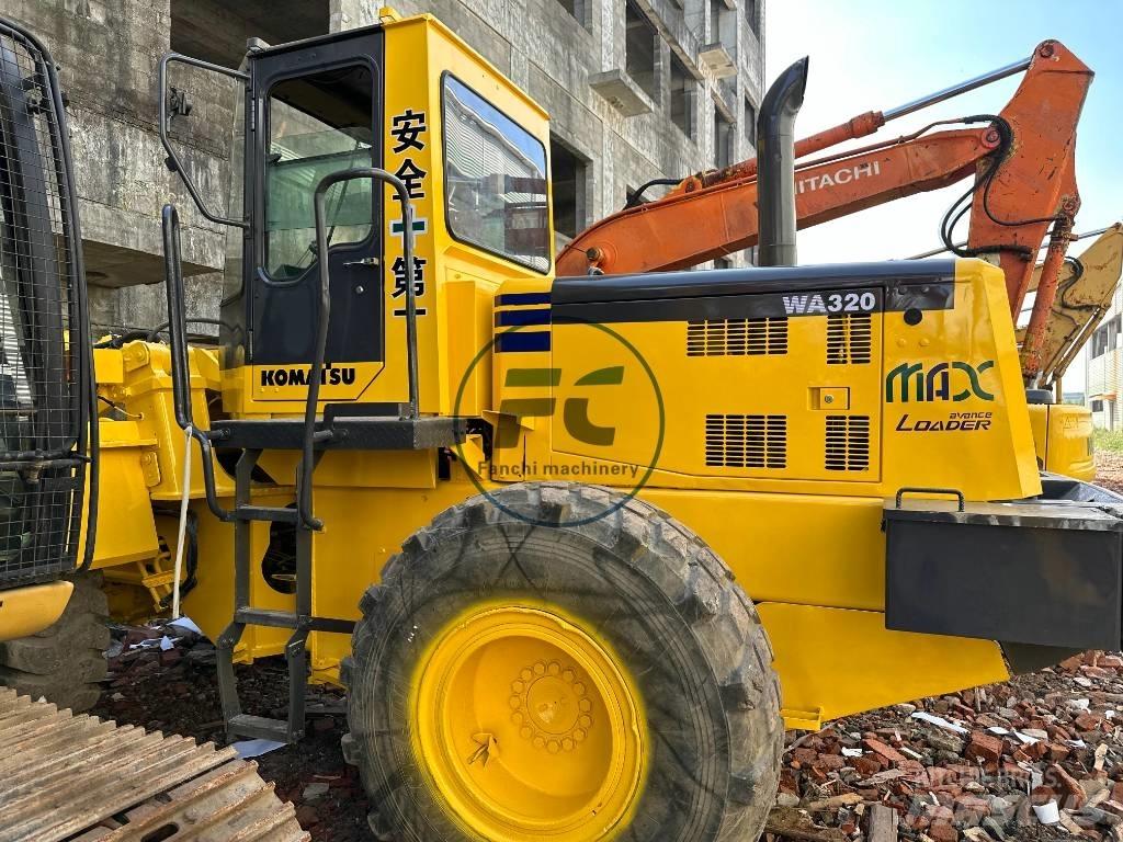 Komatsu WA 320 Chargeuse sur pneus