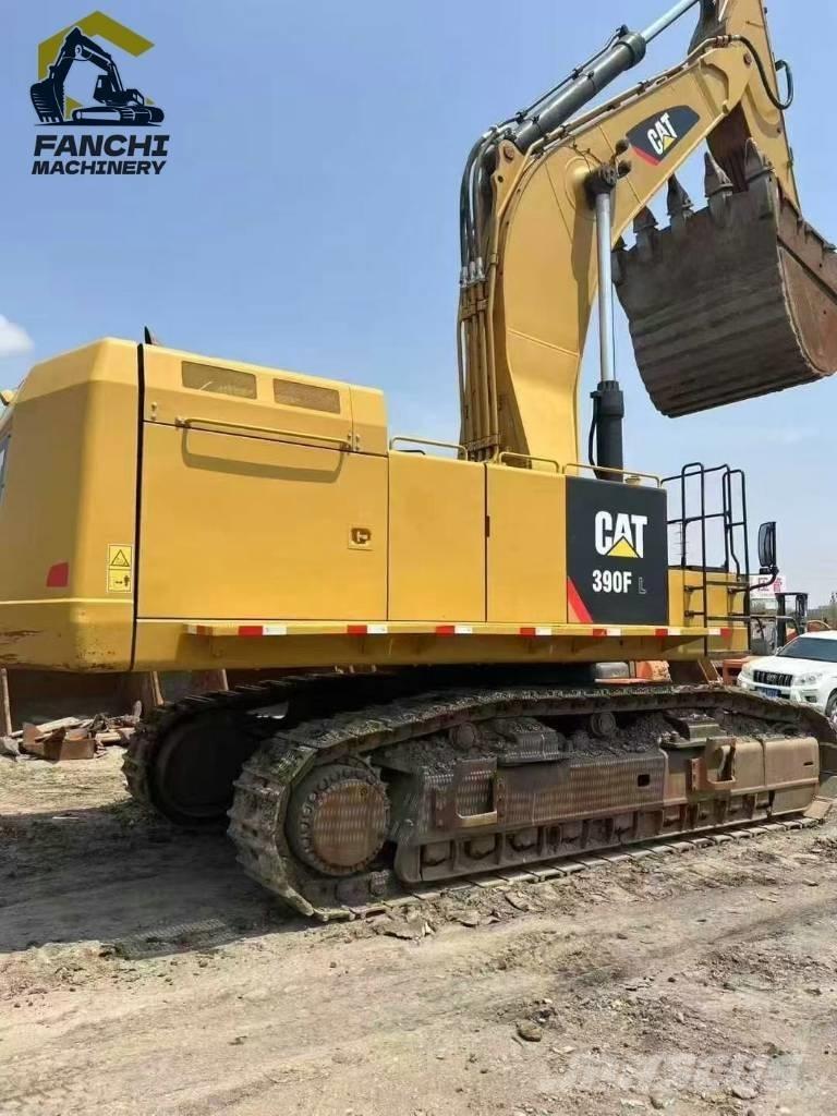 CAT 390F Pelle sur chenilles