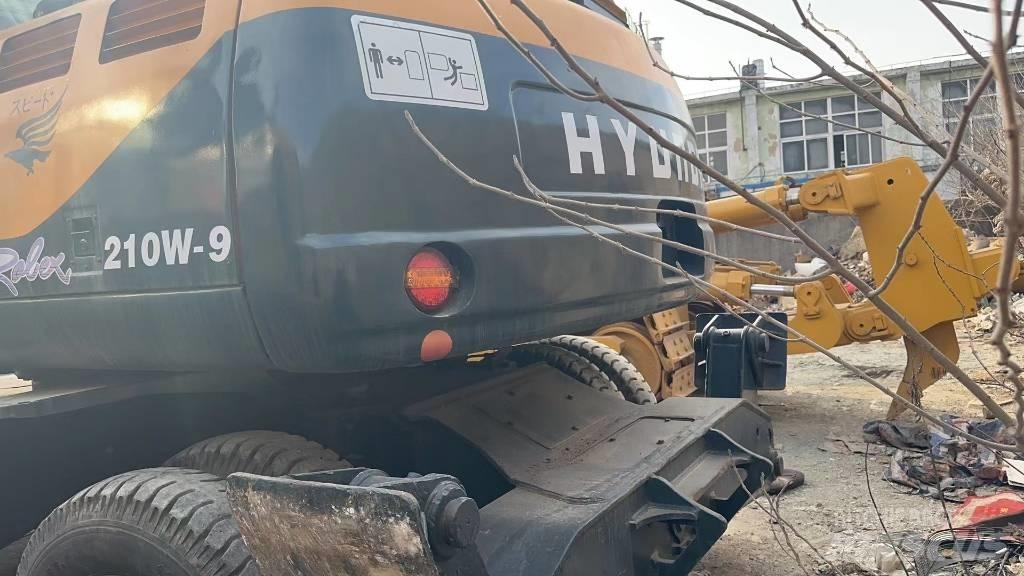 Hyundai DH210W-9 Pelle sur pneus