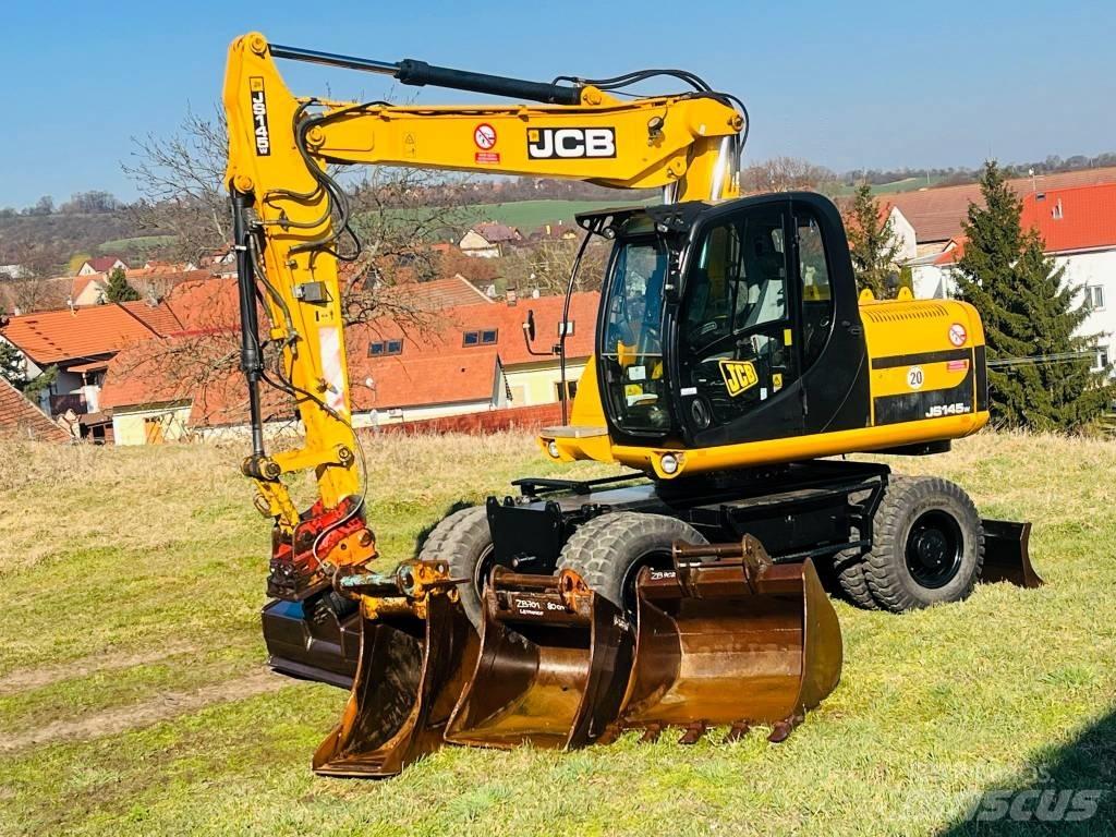 JCB JS 145 W Pelle sur pneus