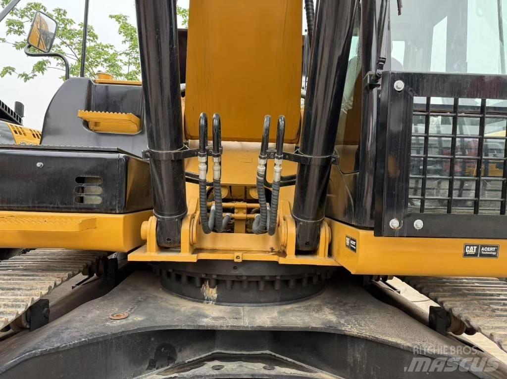 CAT 330 D L Pelle sur chenilles