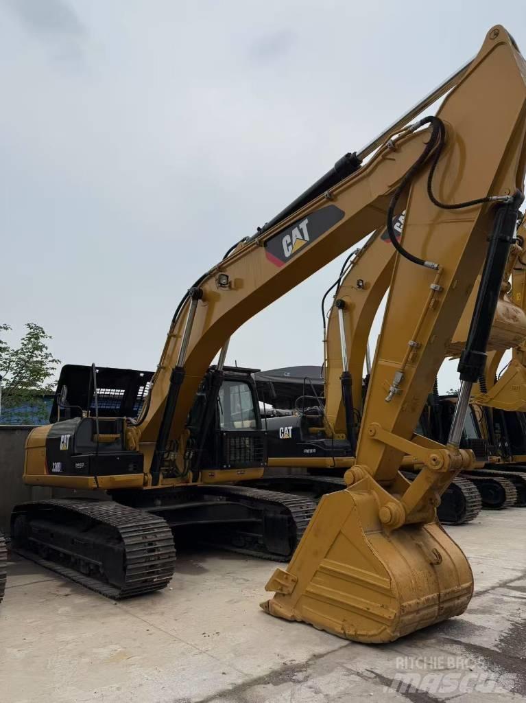 CAT 330 D L Pelle sur chenilles