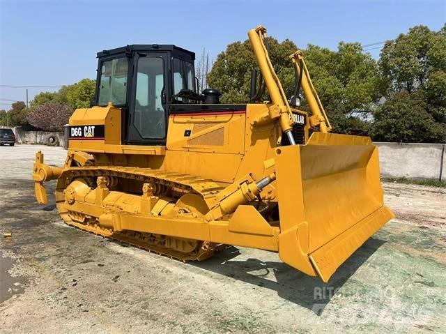 CAT D 6 G Bouteurs sur chenilles