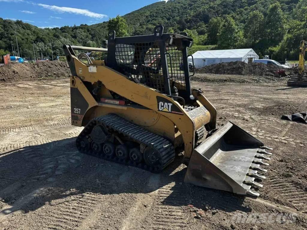 CAT 257 Chargeuse sur chenilles