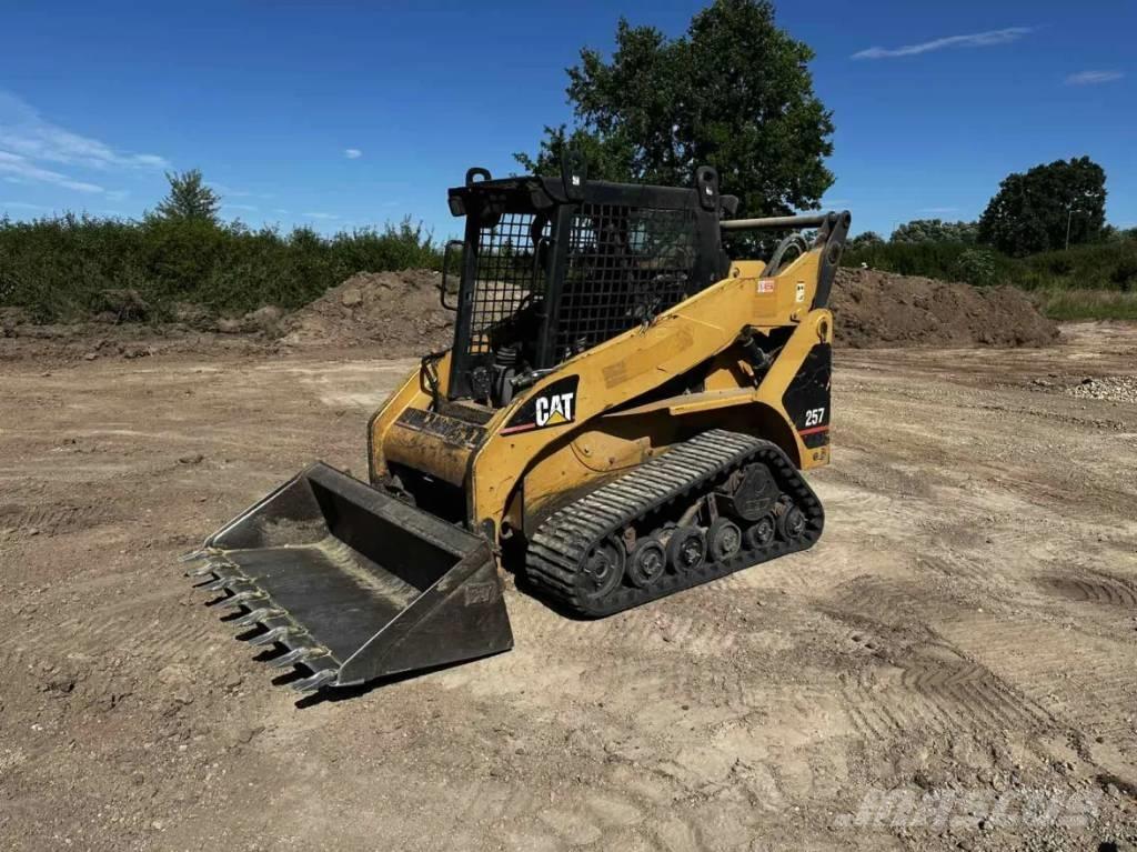 CAT 257 Chargeuse sur chenilles