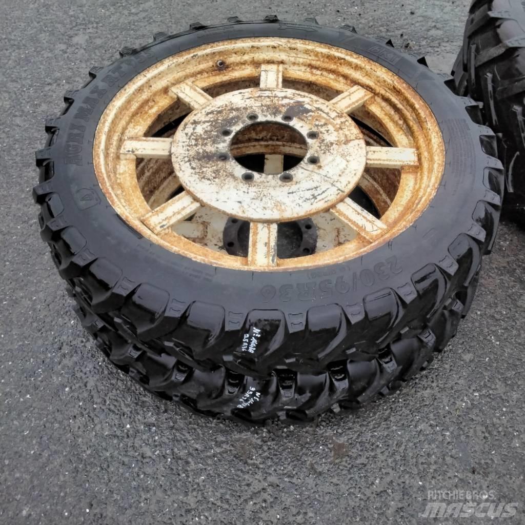 BKT 9.5R36 Pneus, roues et jantes