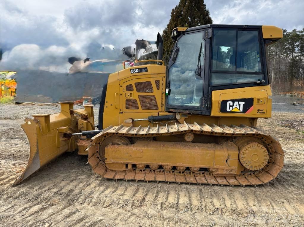 CAT D 5 K 2 LGP Bouteurs sur chenilles