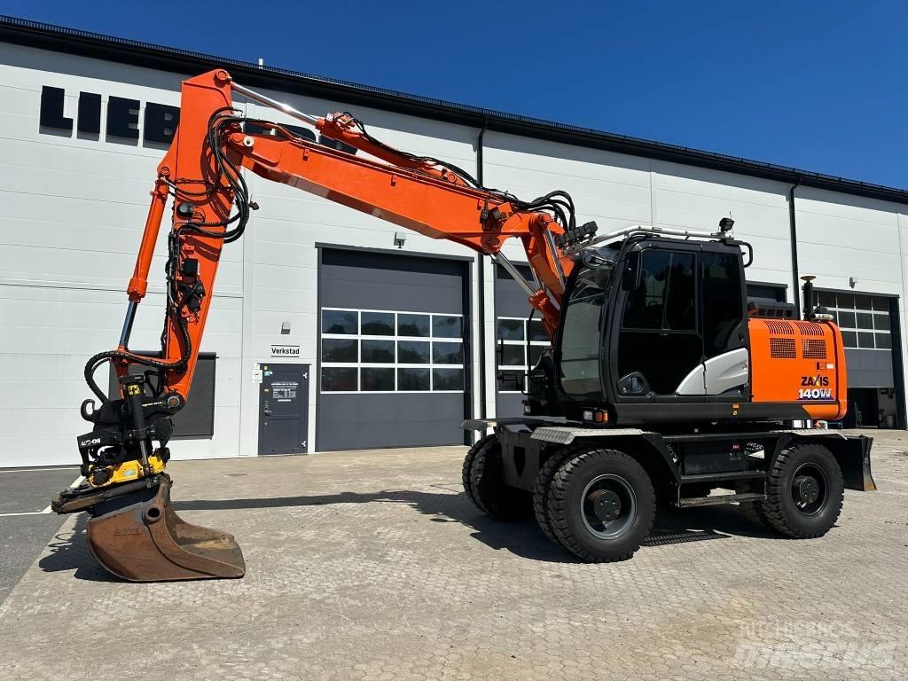 Hitachi ZX 140 W-6 Pelle sur pneus