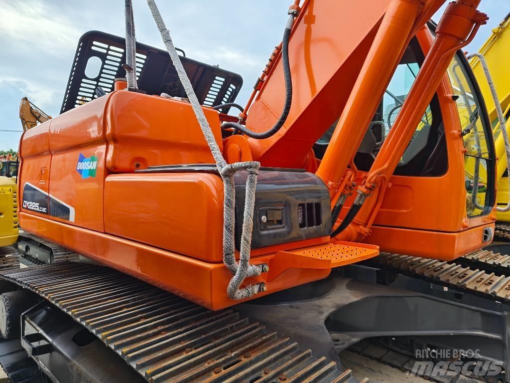Doosan DX 225 LC Pelle sur chenilles