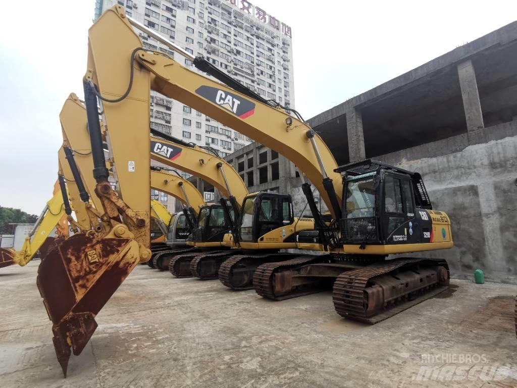 CAT 329 D Pelle sur chenilles