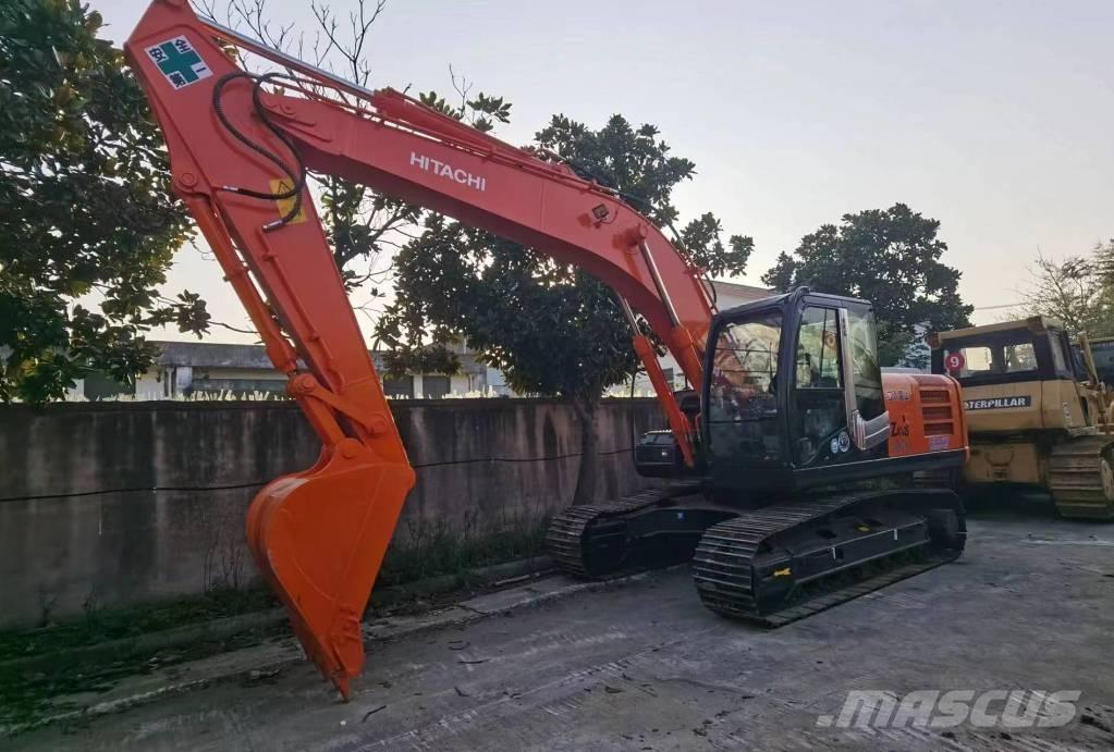Hitachi ZX 200 Pelle sur chenilles