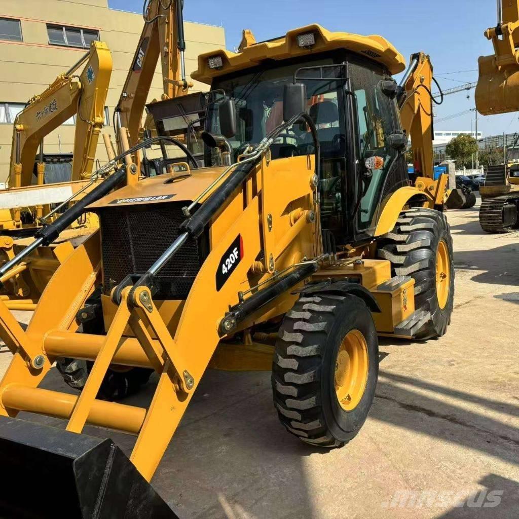 CAT 420 F Tractopelle