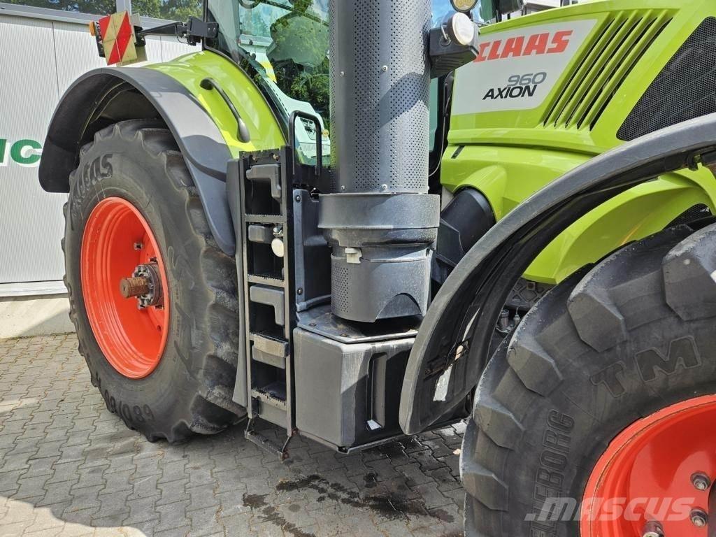CLAAS AXION 960 Tracteur