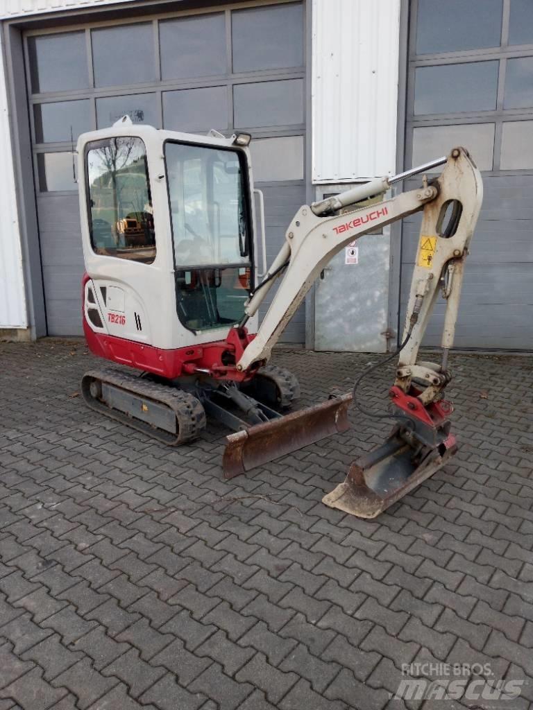 Takeuchi TB 216 Mini pelle < 7t