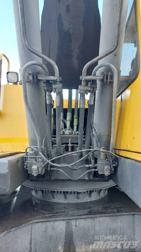 Åkerman EC 450 L Pelle sur chenilles