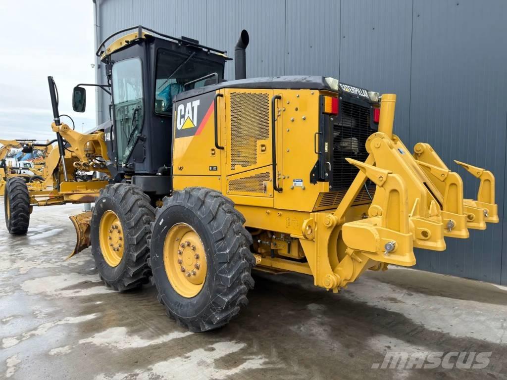 CAT 140M - LOW HOURS Niveleuse