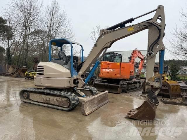 Bobcat E 50 Mini pelle < 7t