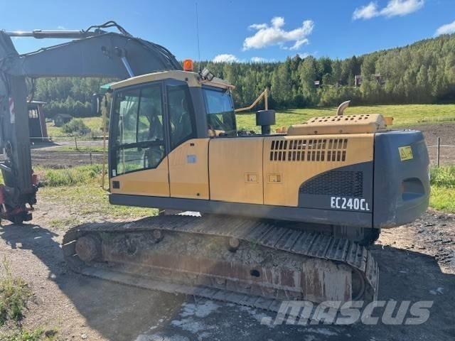 Volvo BM Ec 240 Pelle sur chenilles