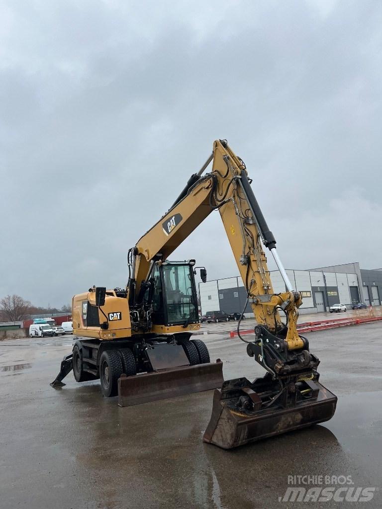 CAT M 316 F Pelle sur pneus