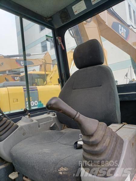 Kobelco SK 60 Pelle sur chenilles