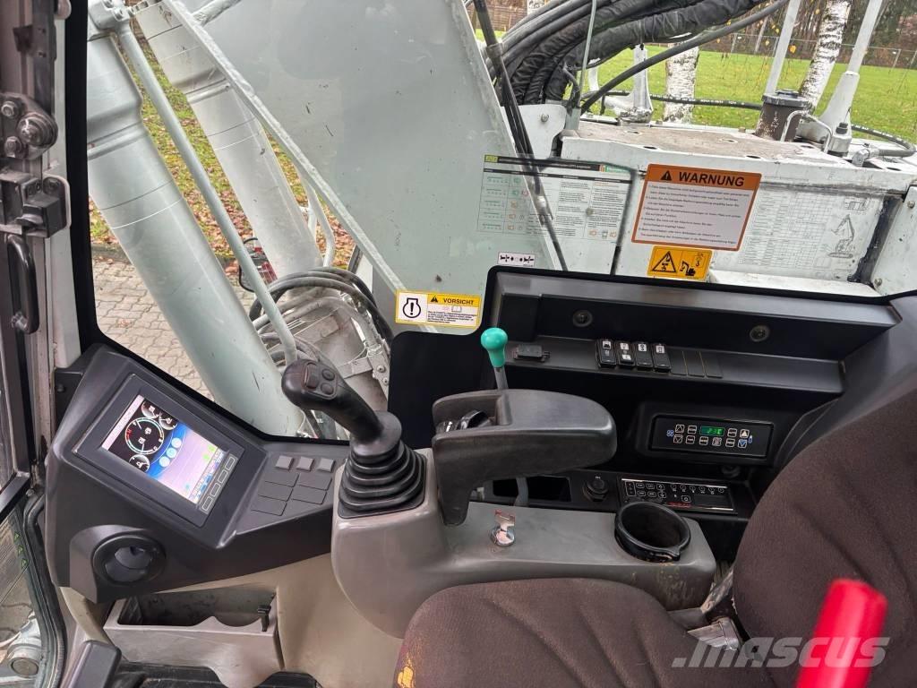 Takeuchi TB 2150 R Pelle sur chenilles