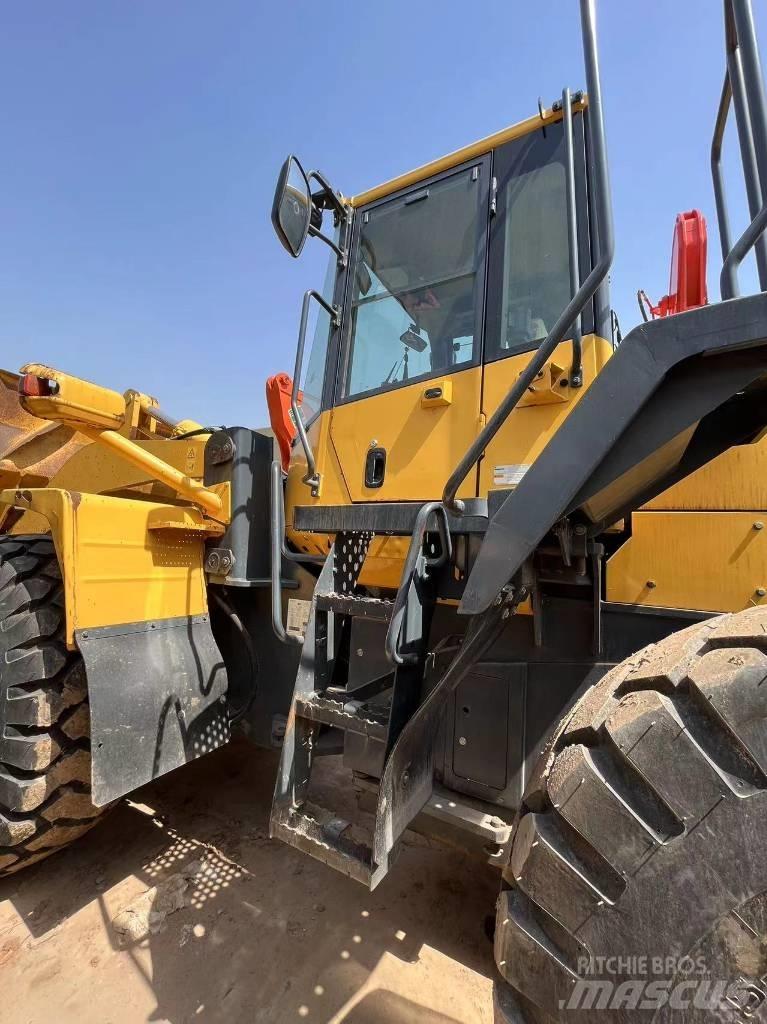Komatsu WA 380 Chargeuse sur pneus