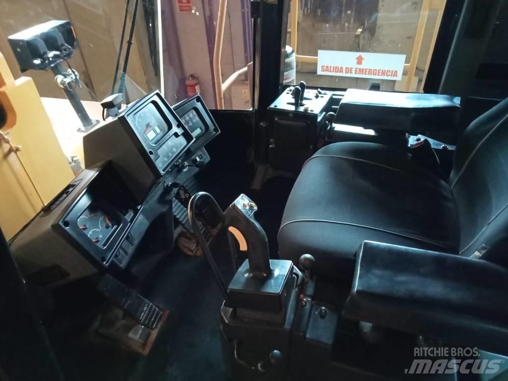CAT 988H Mini chargeuse