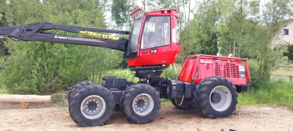 Komatsu 931 Abatteuse