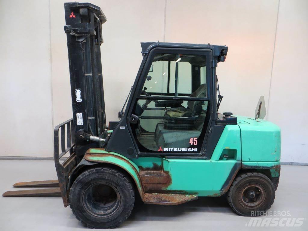 Mitsubishi FD45K Chariots diesel
