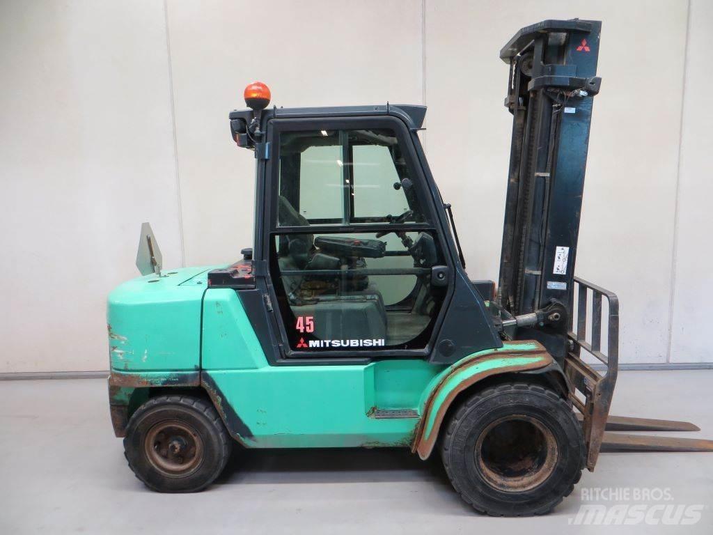 Mitsubishi FD45K Chariots diesel