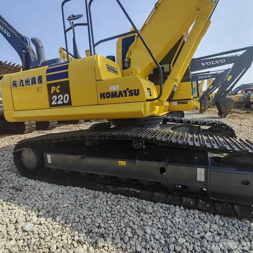 Komatsu PC 220-8 Pelle sur chenilles