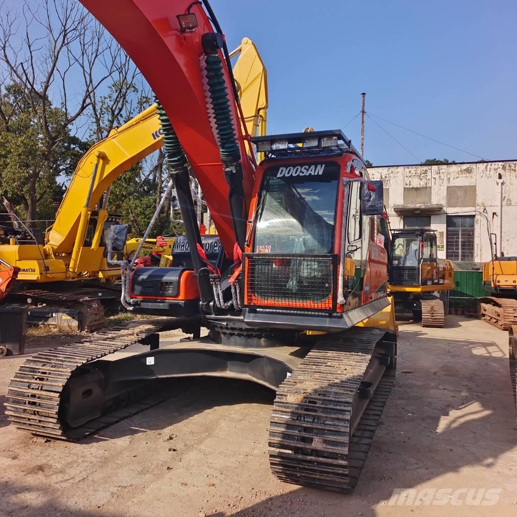 Doosan DX 300 LC Pelle sur chenilles