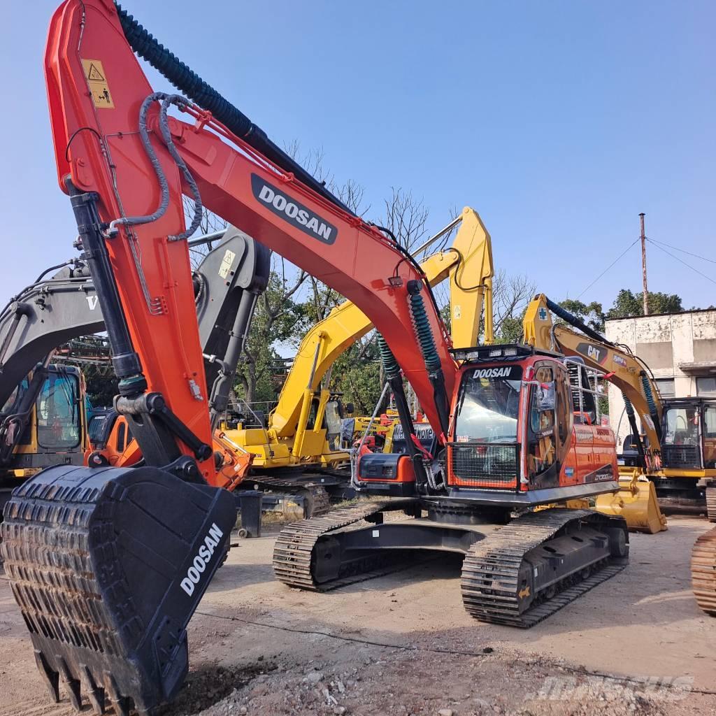 Doosan DX 300 LC Pelle sur chenilles