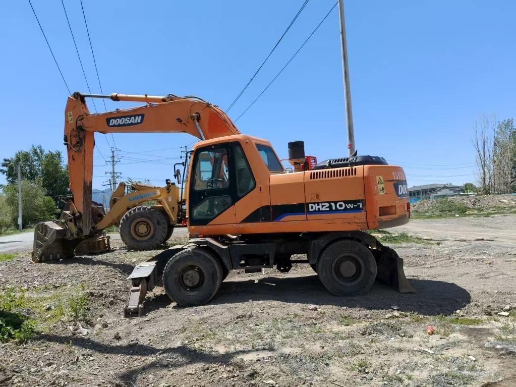 Doosan DH210W-7 Pelle sur pneus