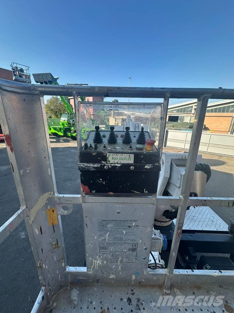 Multitel MX 200 Camion nacelle