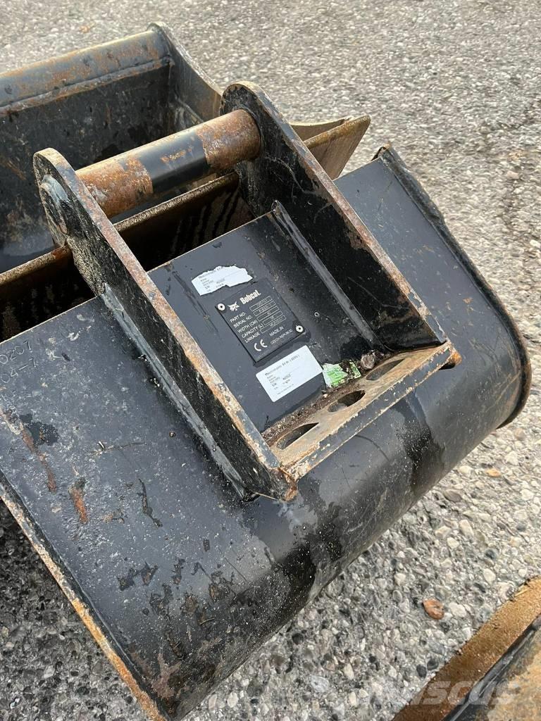 Bobcat E 27 Z Mini pelle < 7t