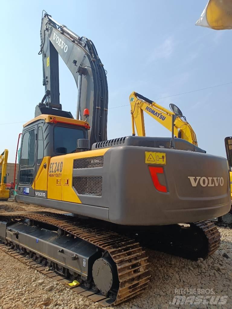 Volvo EC 240 Pelle sur chenilles