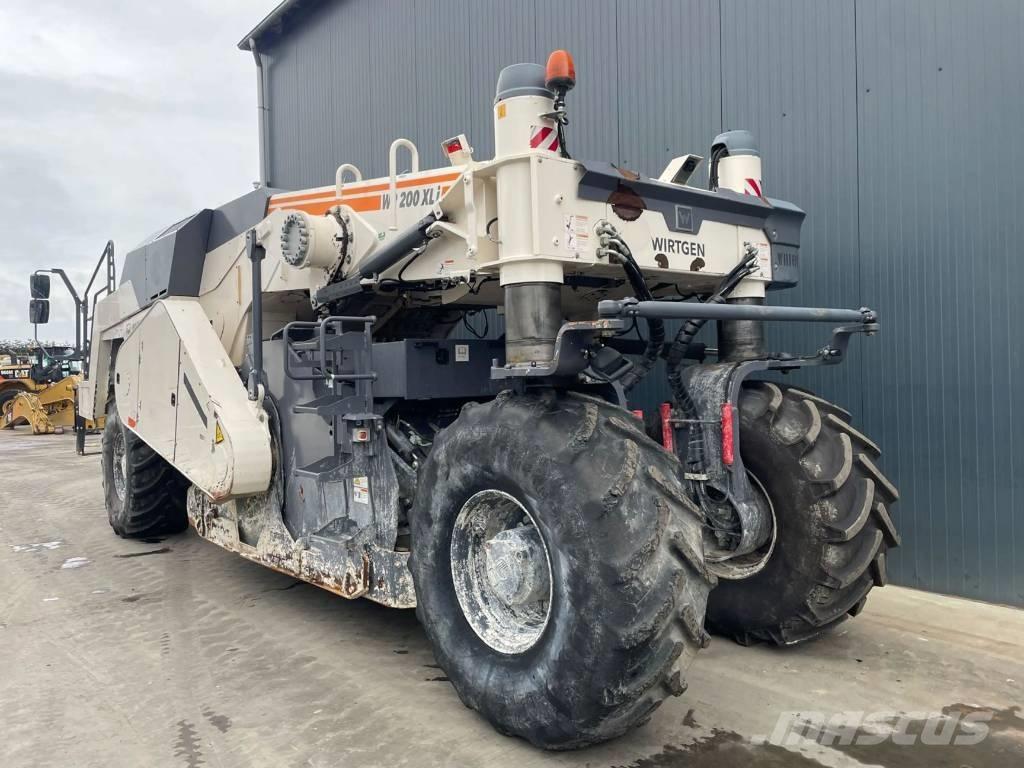 Wirtgen WR200XLi Compacteur de sol