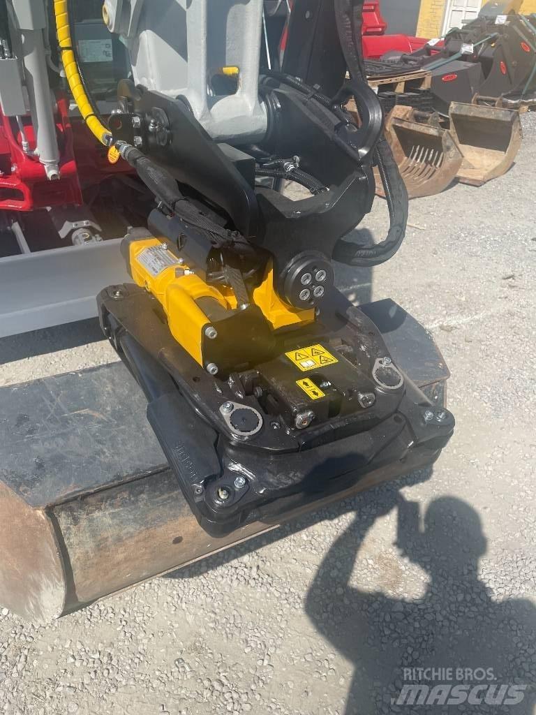 Takeuchi TB 2150 R Pelle sur chenilles
